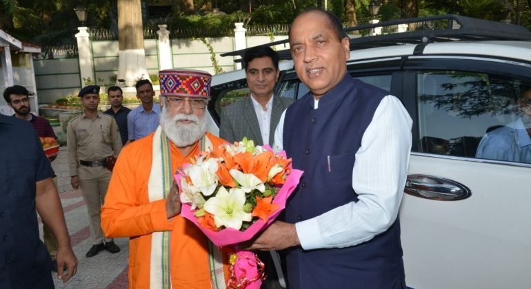 Chief Minister Of Himachal Pradesh Invited Brahmrishi Kumar Swami Ji